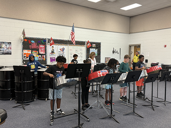 Perkins Elementary fourth grade Steel Drum Focus performed for their family members.